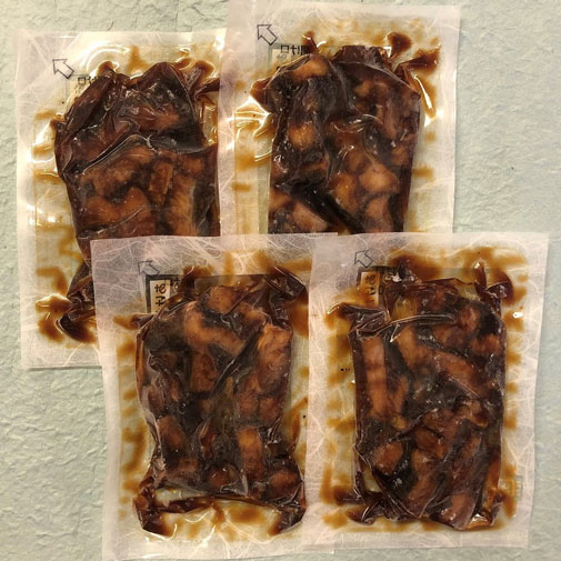 鰻楽　九州産うなぎ蒲焼（きざみ鰻4袋）
